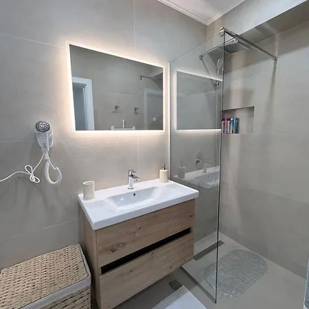 Luxury Carpe Diem - Free Parking Appartement